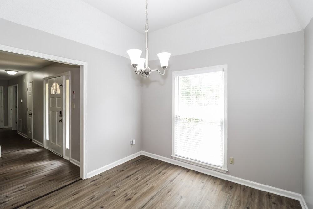 1582 Wind River Cir E - Photo 7 of 17