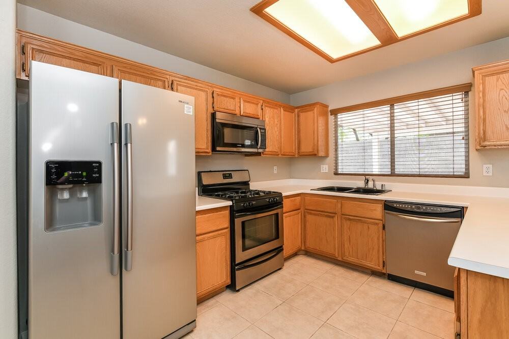 1113 Nordyke Ave - Photo 7 of 16