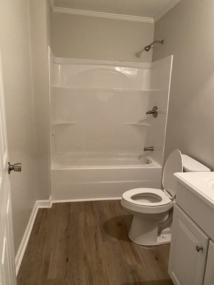 135 Mill Rd - Photo 2 of 6