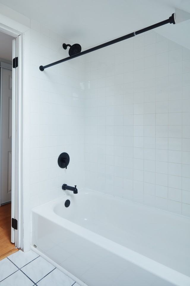 5131 W Grace St #3 - Photo 6 of 12