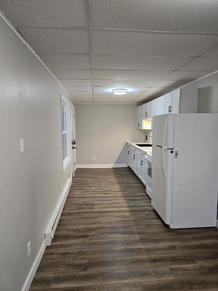 778 Dresden Ave #778 - Photo 2 of 9