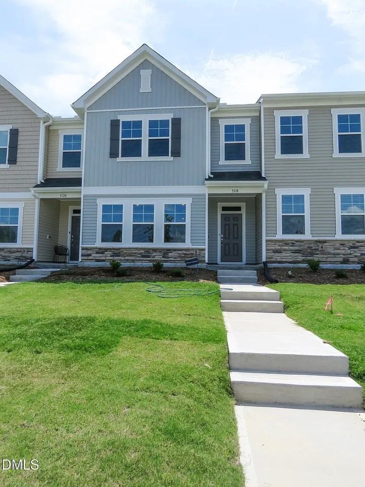 5118 Anamosa St - Photo 2 of 2