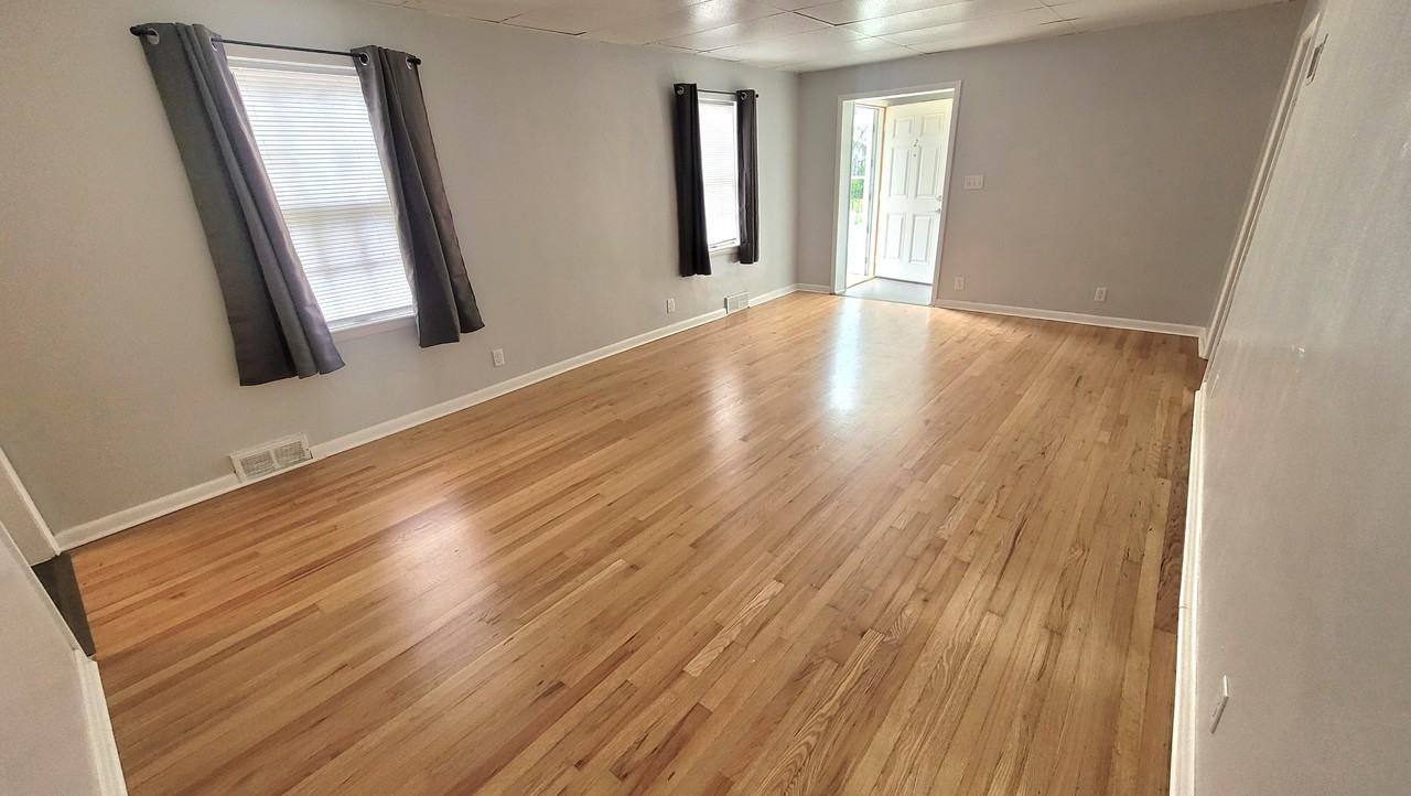 304 N 12th St #2 - Photo 4 of 17