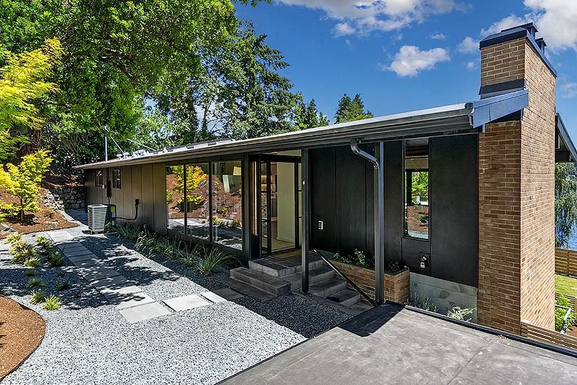 7936 Seward Park Ave S - Photo 4 of 48
