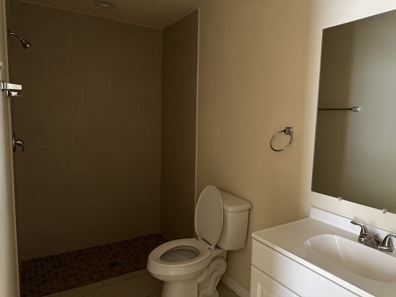 1443 Se 10th Ter - Photo 6 of 16