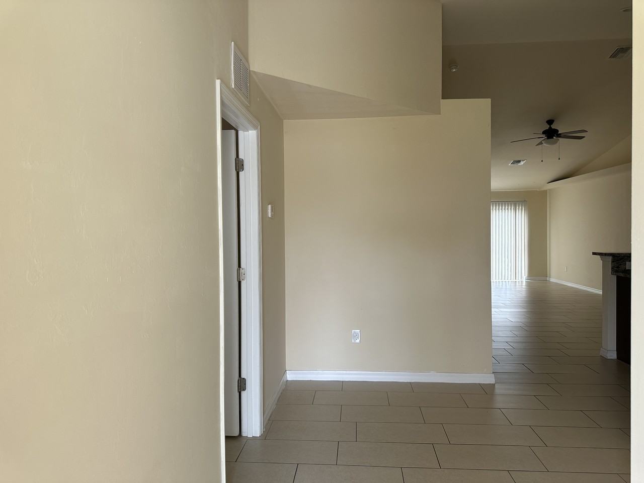 1443 Se 10th Ter - Photo 7 of 16