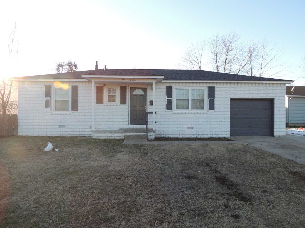 124 S 41st West Ave - Photo 2 of 18