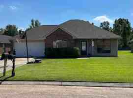 featured image of 40397 Hawthorne Dr