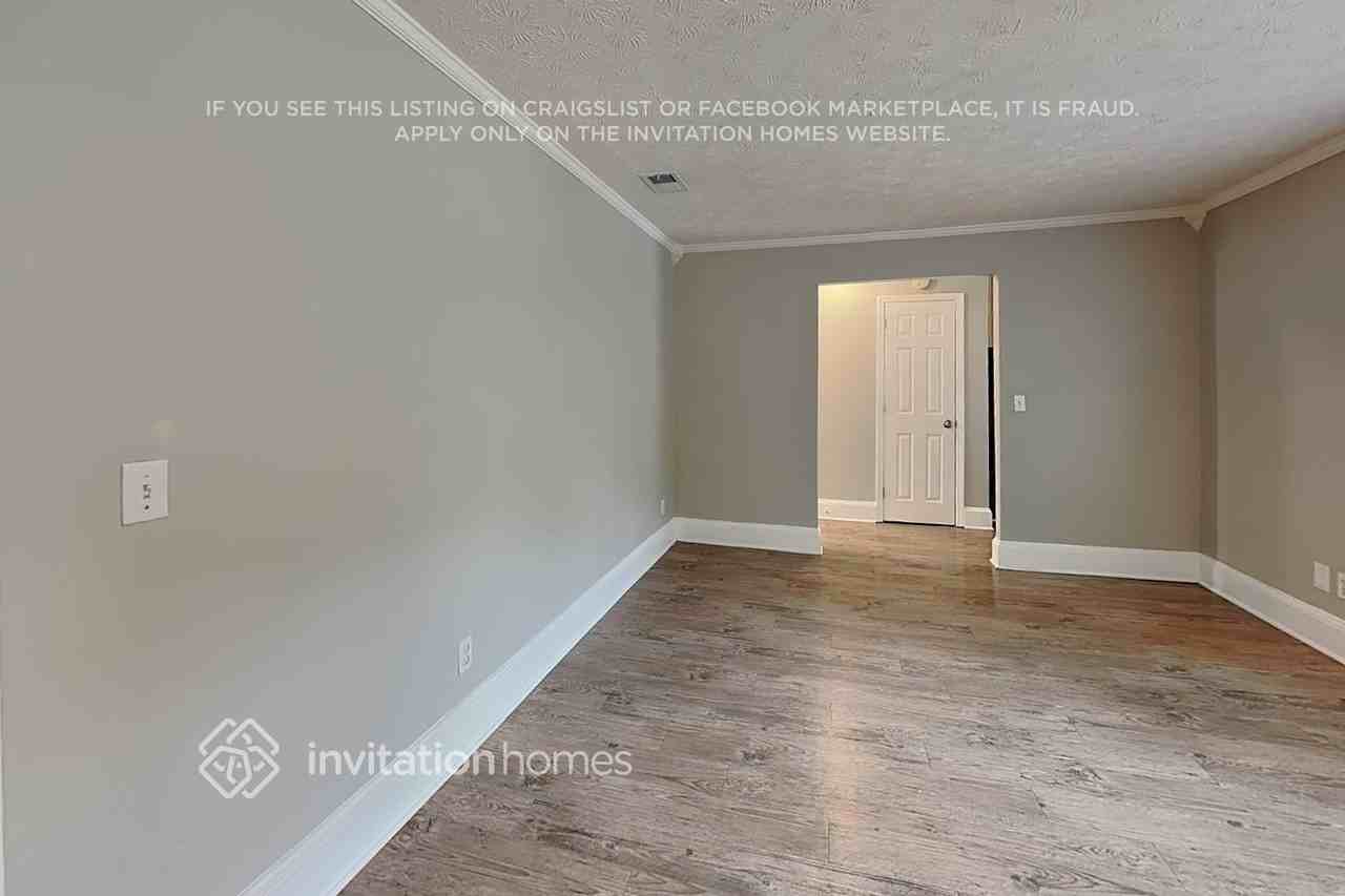 3246 Bruckner Blvd - Photo 4 of 20