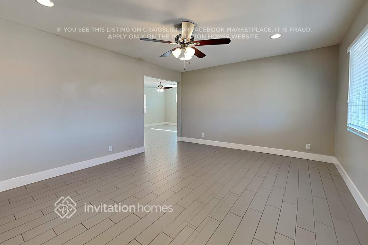 7501 E Latham St - Photo 3 of 17