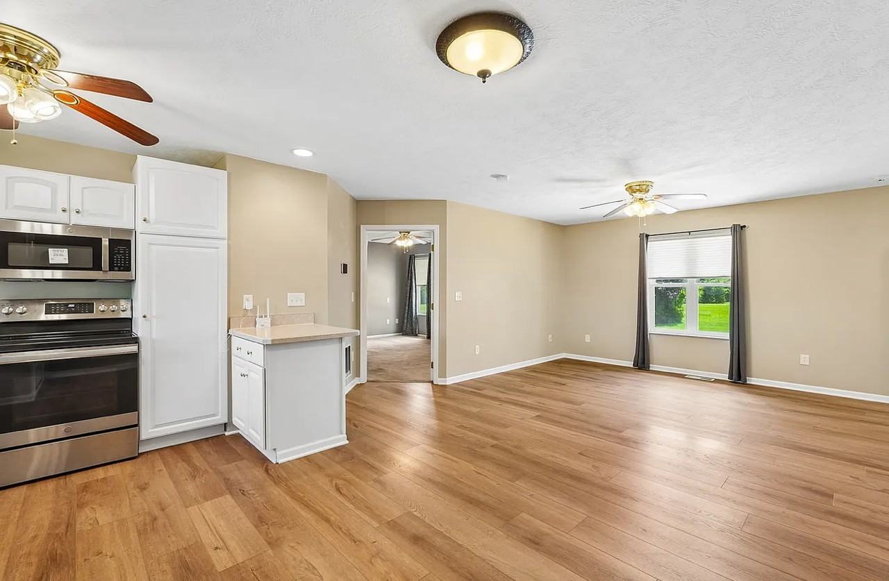 479 Oak Drive - Photo 4 of 15