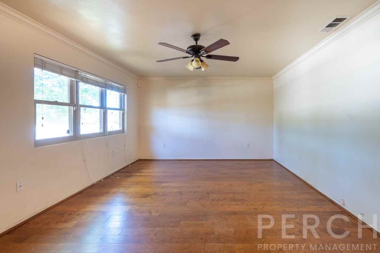 2510 E Devonshire Ave #1 - Photo 6 of 28