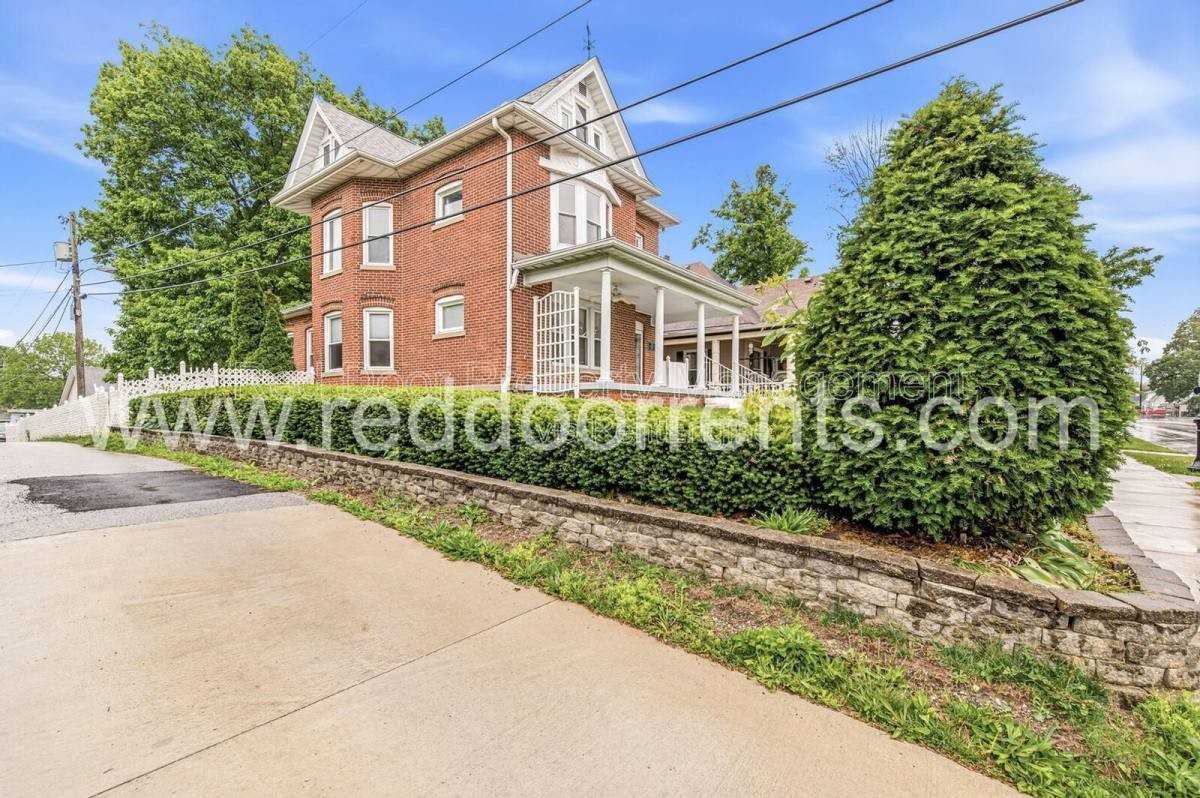 71 W High St - Photo 3 of 10