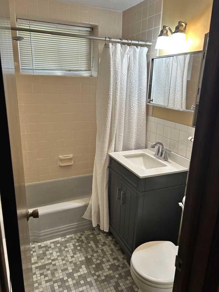 7520 Oliver Ave S #501 - Photo 3 of 4