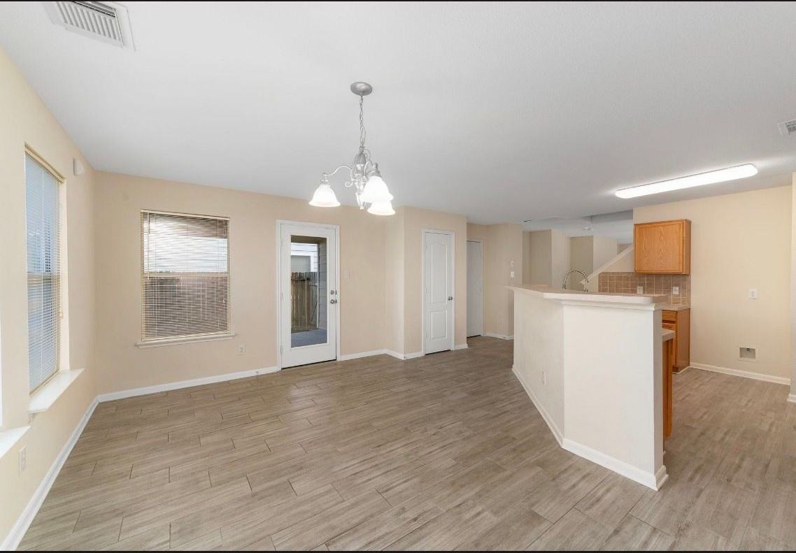 311 Remington Creek Dr - Photo 5 of 6