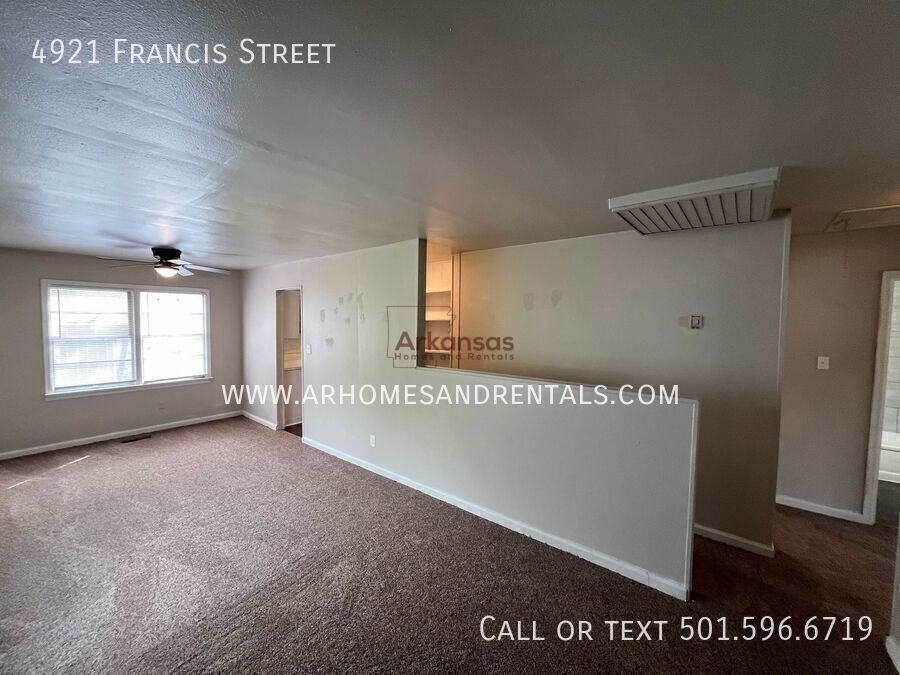 4921 Francis St - Photo 2 of 14