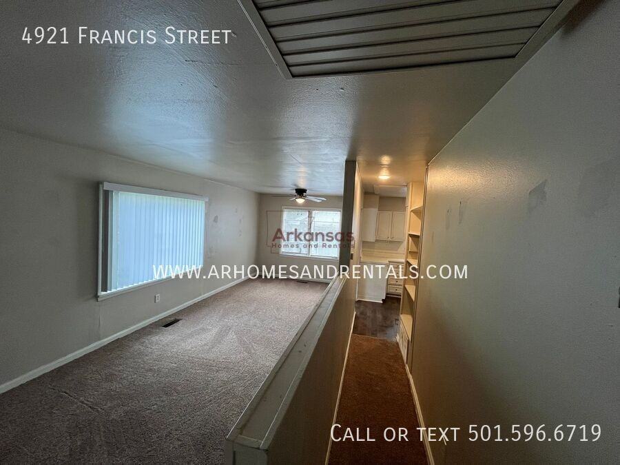 4921 Francis St - Photo 3 of 14