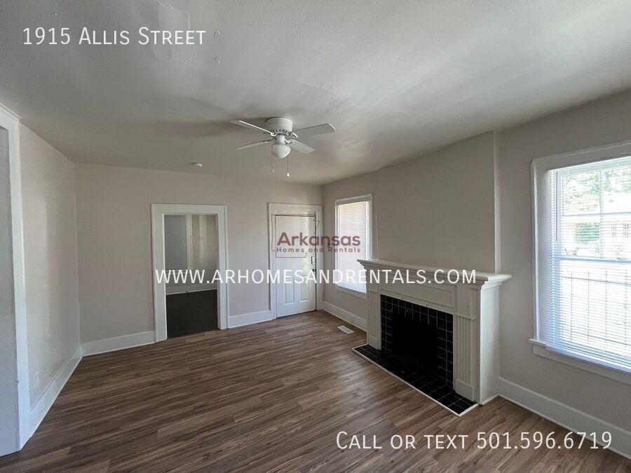 1915 Allis St - Photo 2 of 9