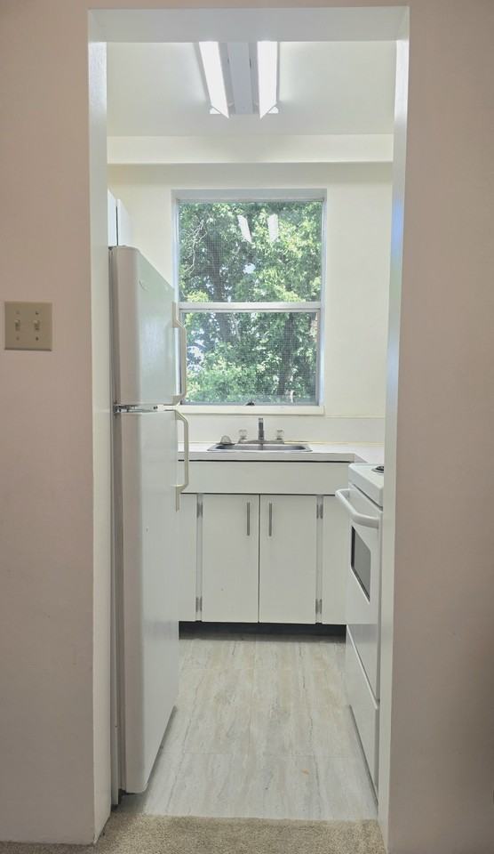 1219 Harwood St #603 - Photo 5 of 15