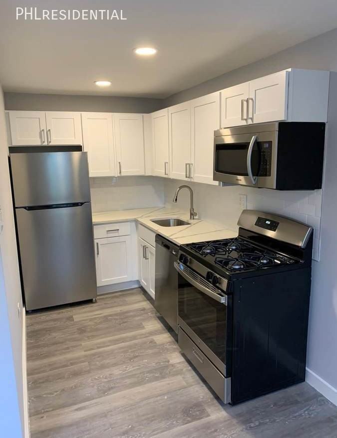 262 E Cliveden St #2B - Photo 3 of 5
