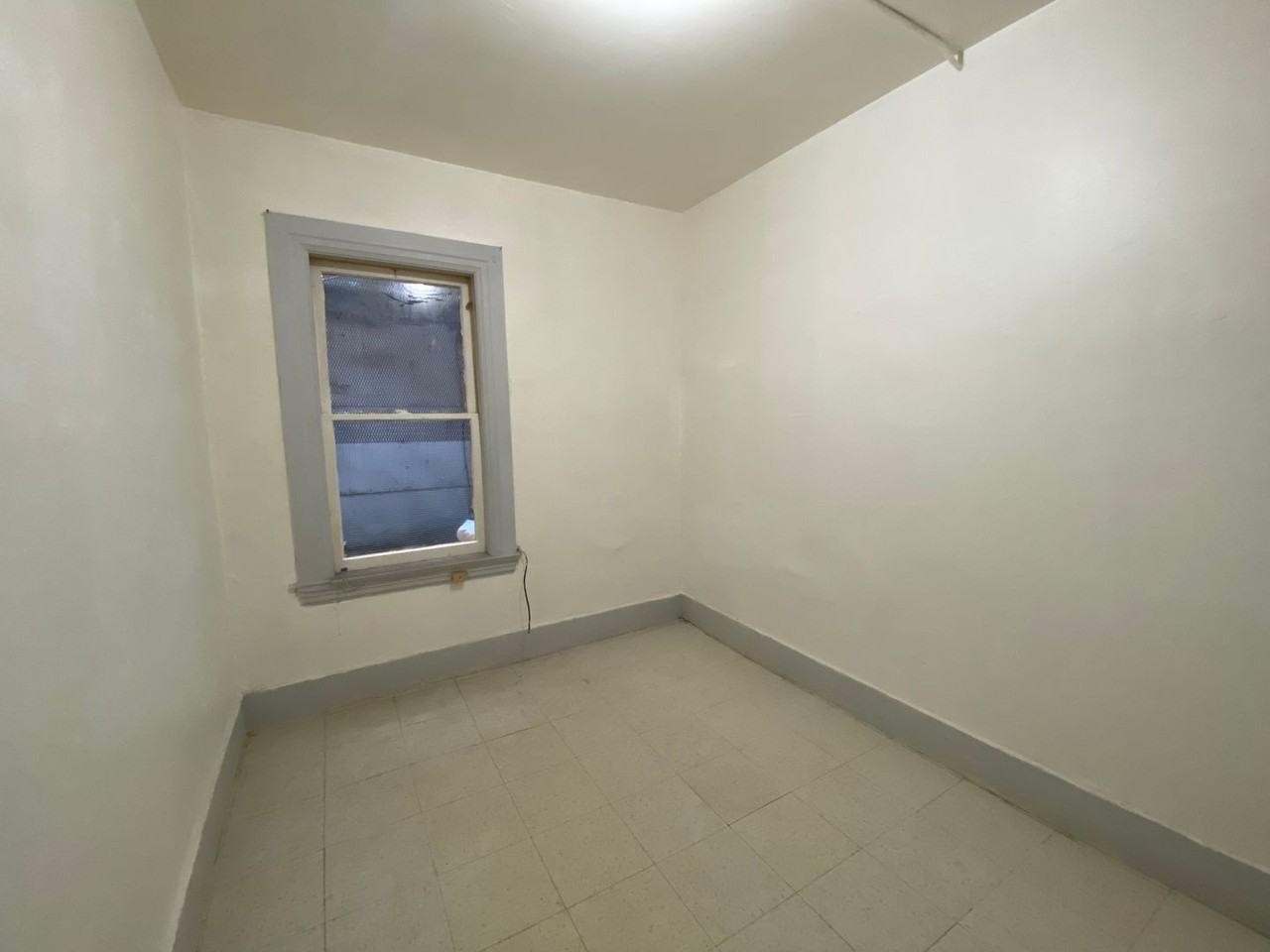 858 Washington St #40 - Photo 3 of 7