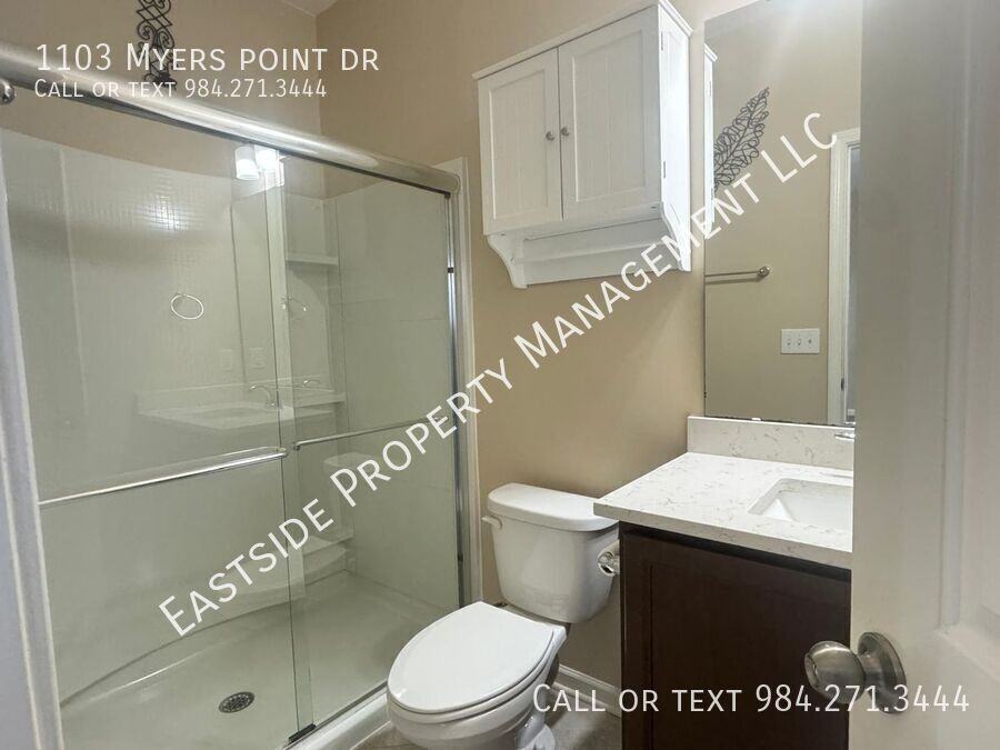 1103 Myers Point Dr - Photo 4 of 21