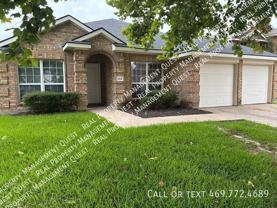 2816 Blue Heron Dr - Photo 1 of 1