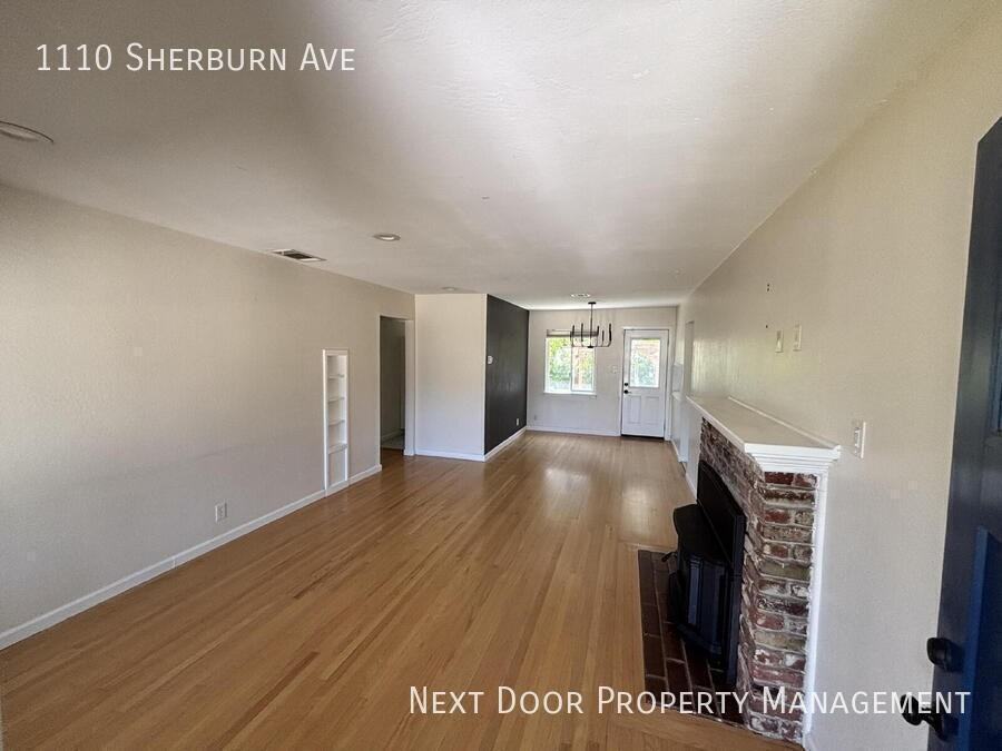 1110 Sherburn Ave - Photo 2 of 17