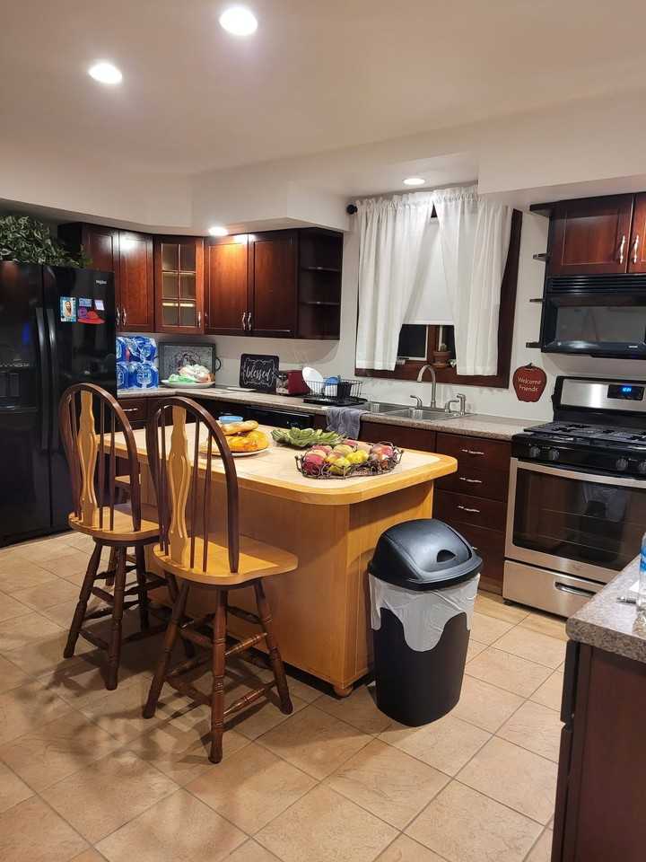107 Ash St #1 - Photo 3 of 20