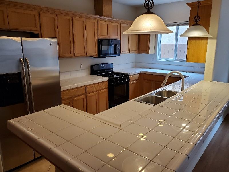 155 Waterfall Rd - Photo 4 of 12