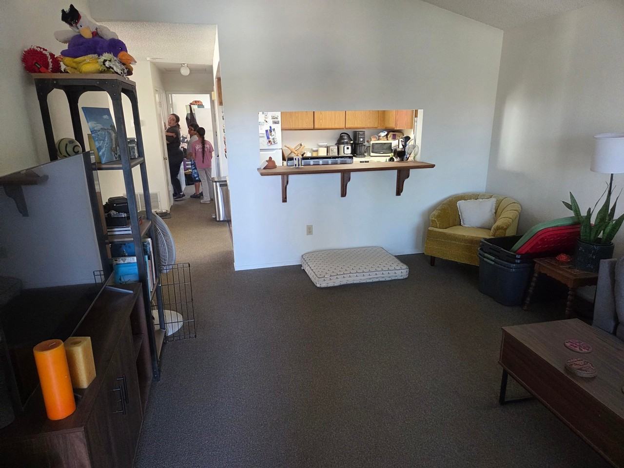 963 Skyline Dr - Photo 3 of 6