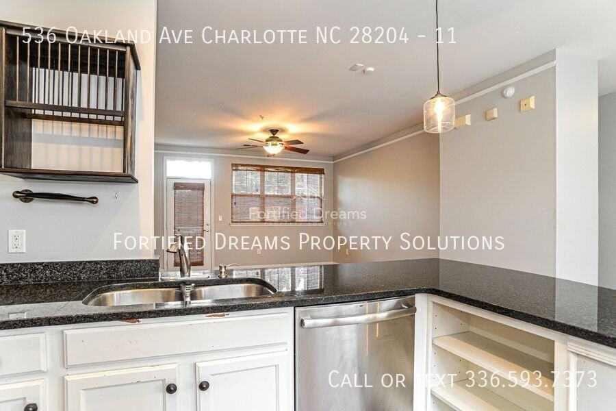 536 Oakland Ave #11 - Photo 3 of 18