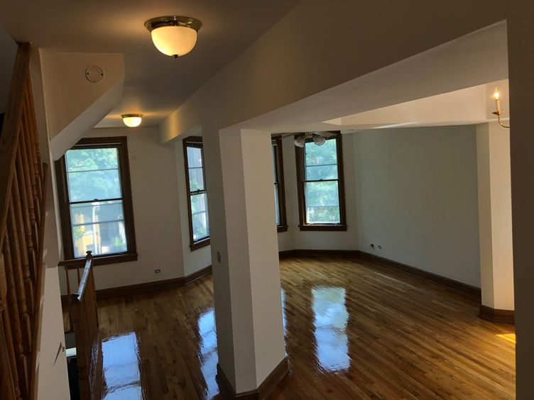 3040 N Racine Ave - Photo 5 of 32