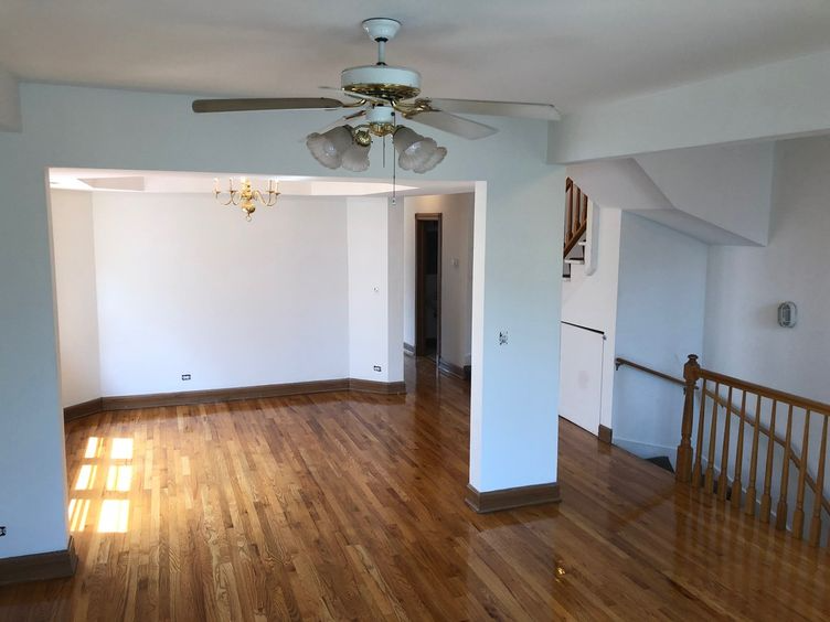 3040 N Racine Ave - Photo 7 of 32