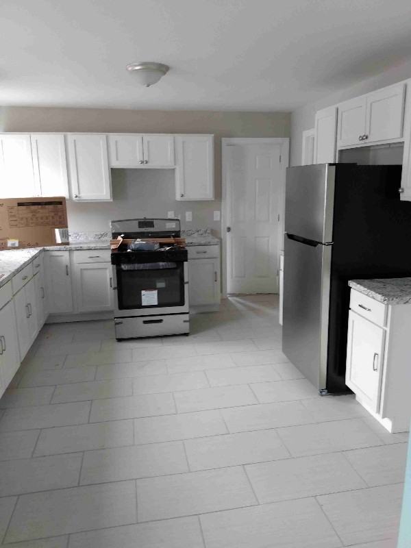 47 Grant St #2ndFL - Photo 2 of 9