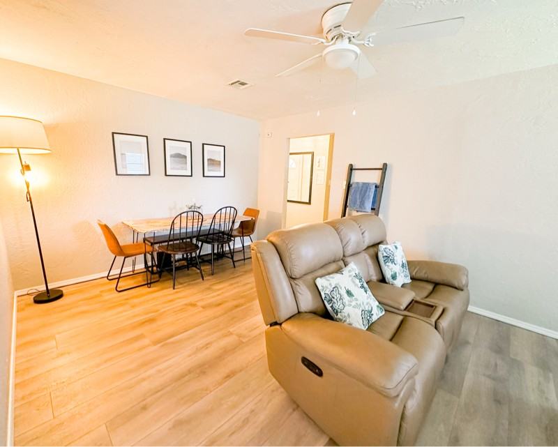 6406 Nw Arrowhead Dr - Photo 3 of 5