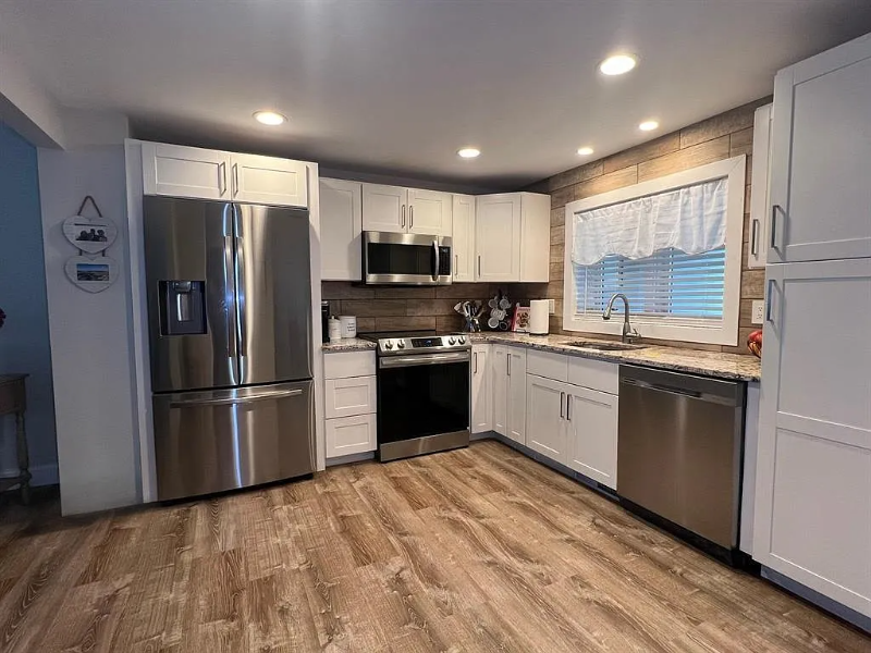 5 Tsienneto Rd #17
