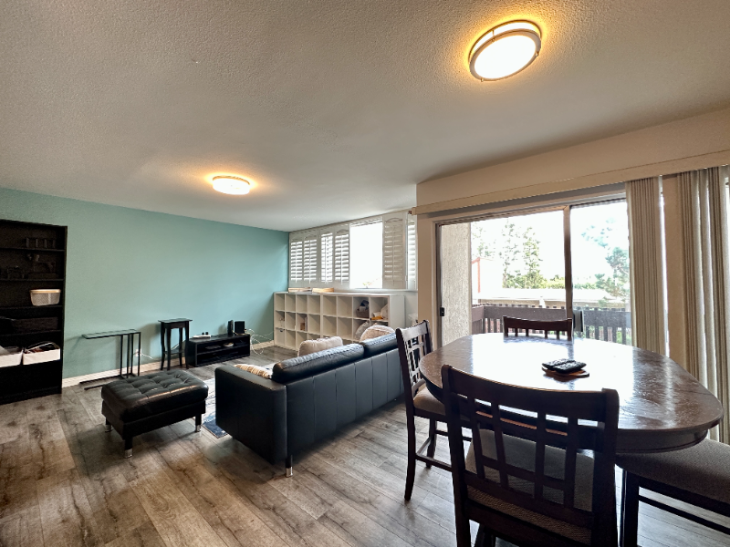 6051 Canterbury Dr - Photo 5 of 17