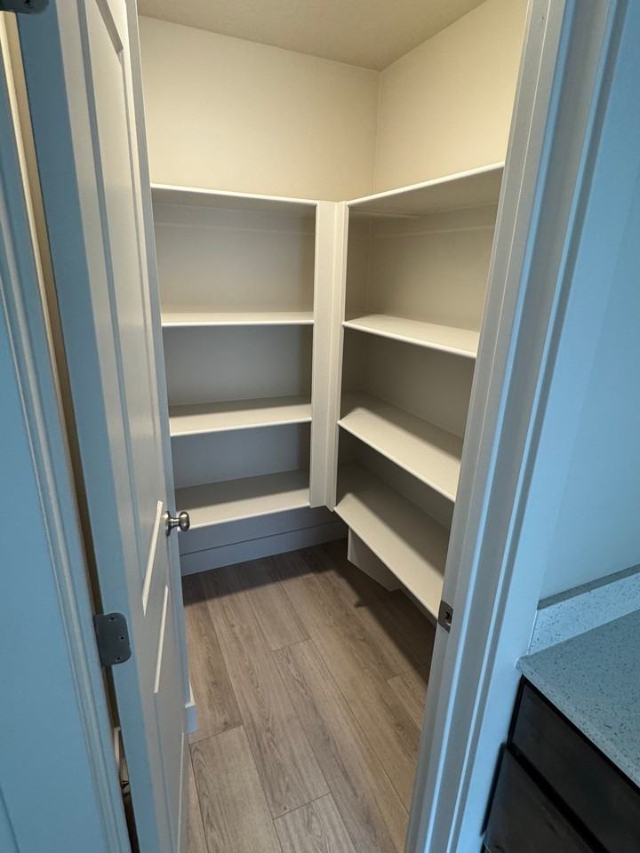4023 S Woodland Ave - Photo 3 of 16