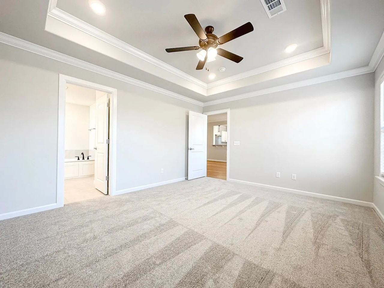 430 Willow Dr - Photo 6 of 18