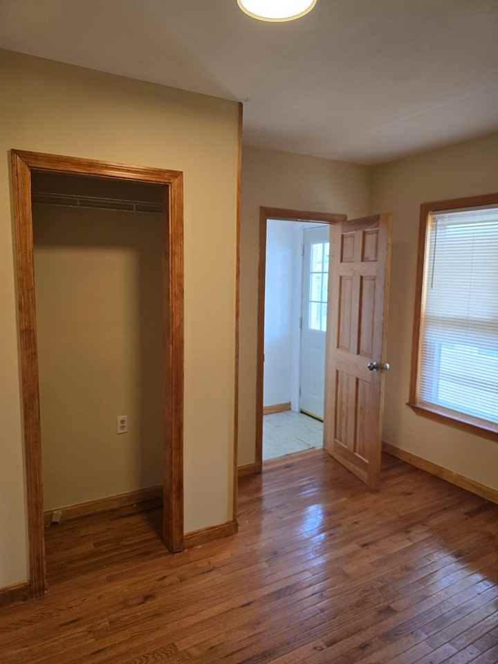 27 Shelby St #2 - Photo 7 of 38