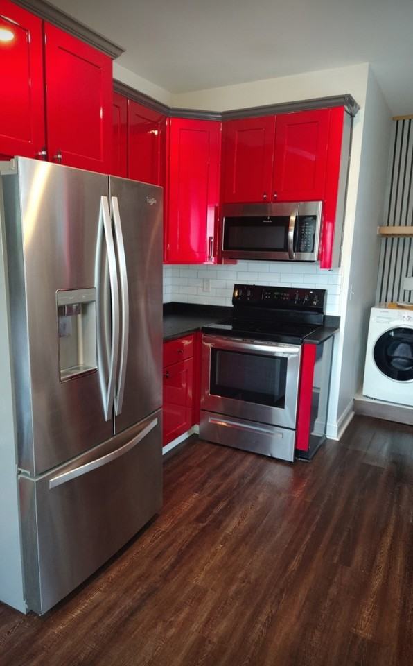 372 Dwight St - Photo 5 of 22