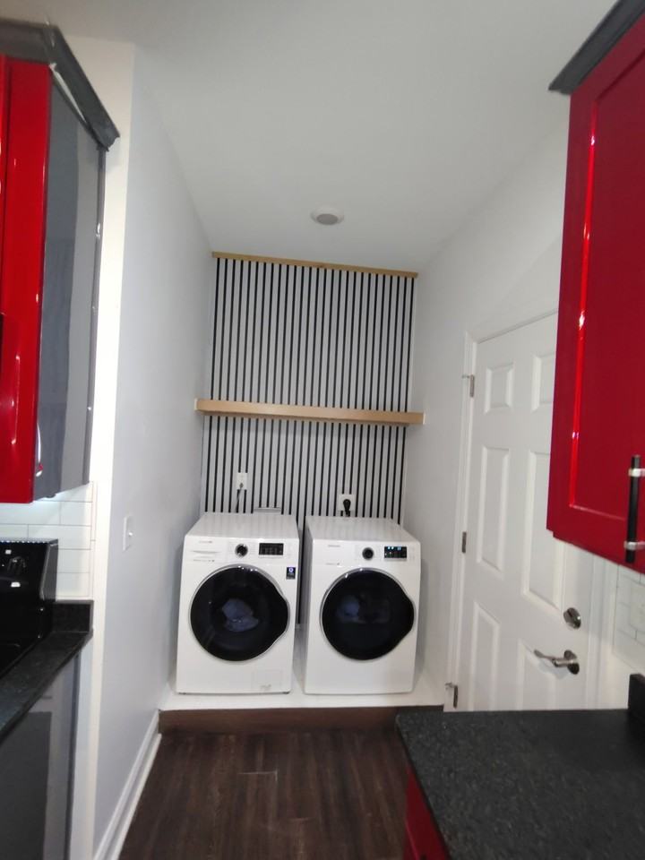 372 Dwight St - Photo 6 of 22