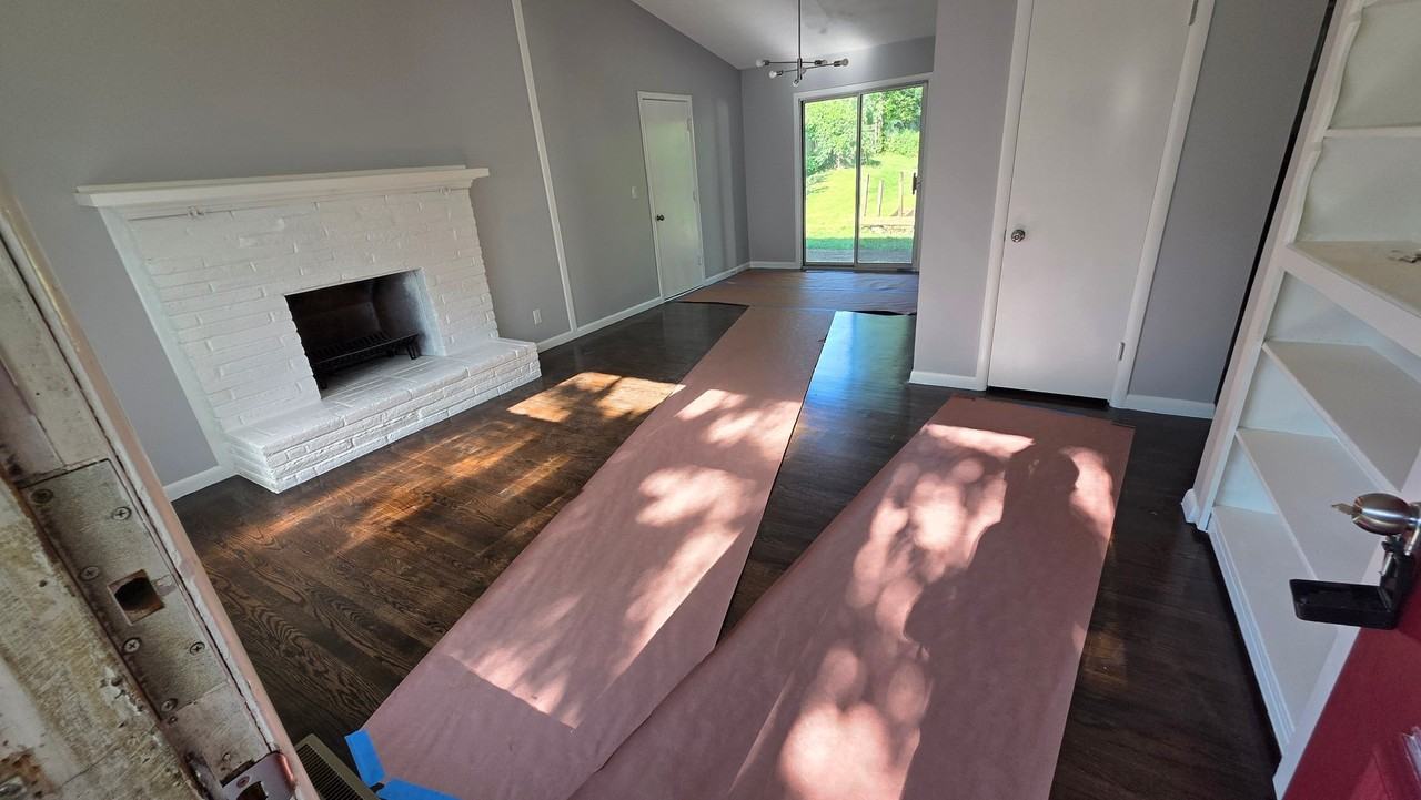 10121 Hardesty Ave - Photo 5 of 9