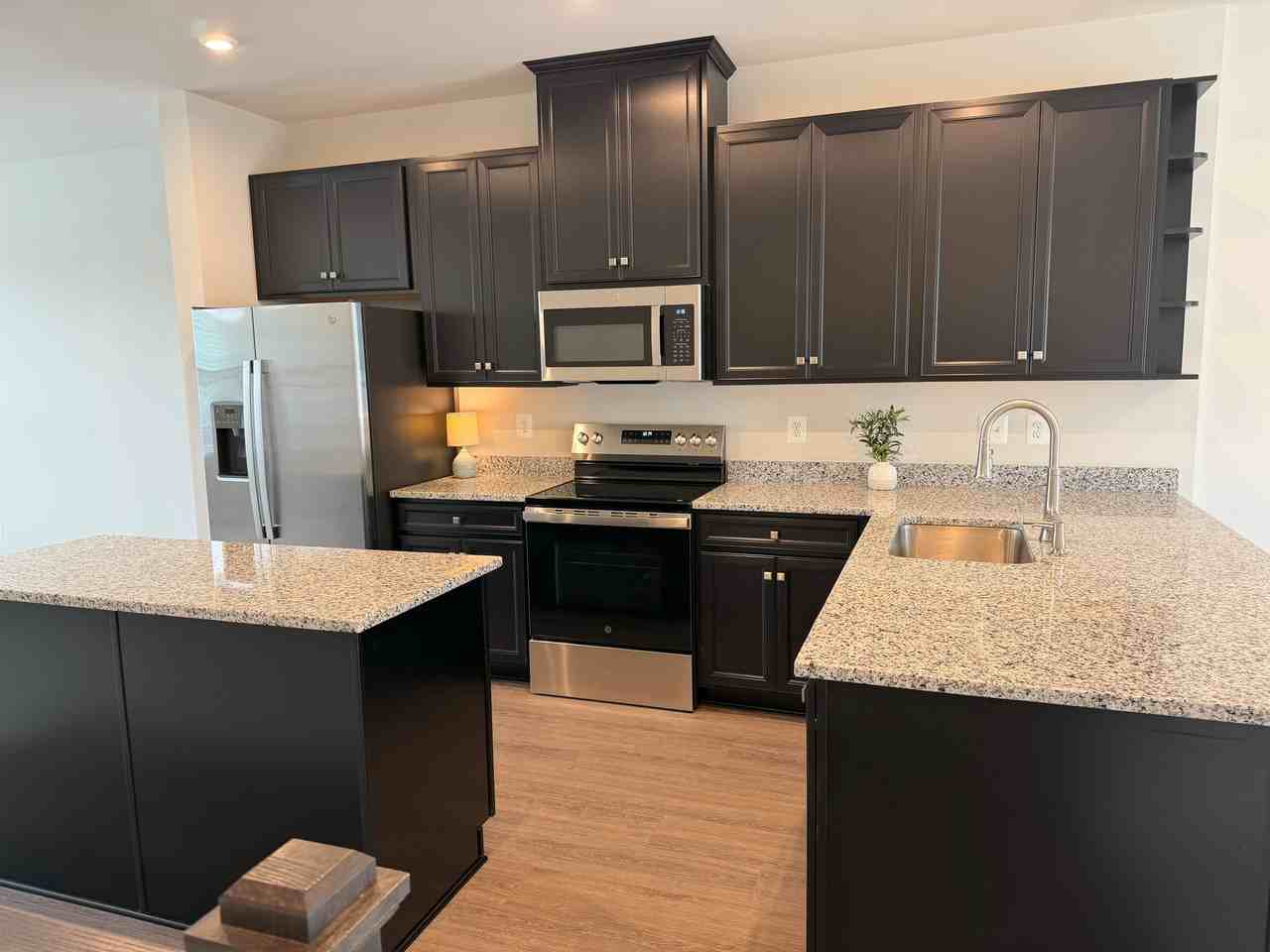 145 Spring Gate Ln - Photo 3 of 20