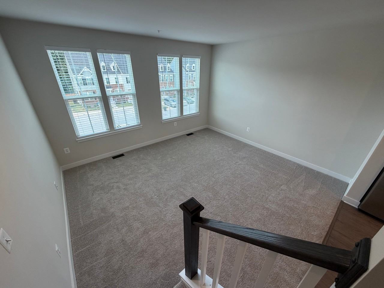 145 Spring Gate Ln - Photo 6 of 20