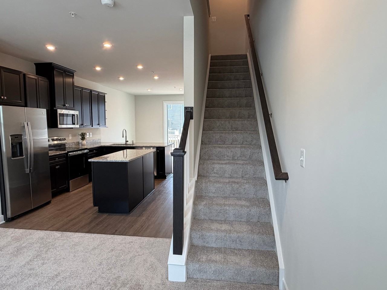 145 Spring Gate Ln - Photo 7 of 20