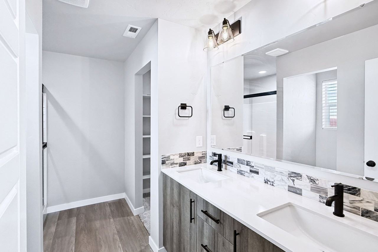 10546 W Teratai St - Photo 6 of 20