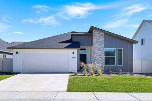 featured image of 10539 W Teratai St