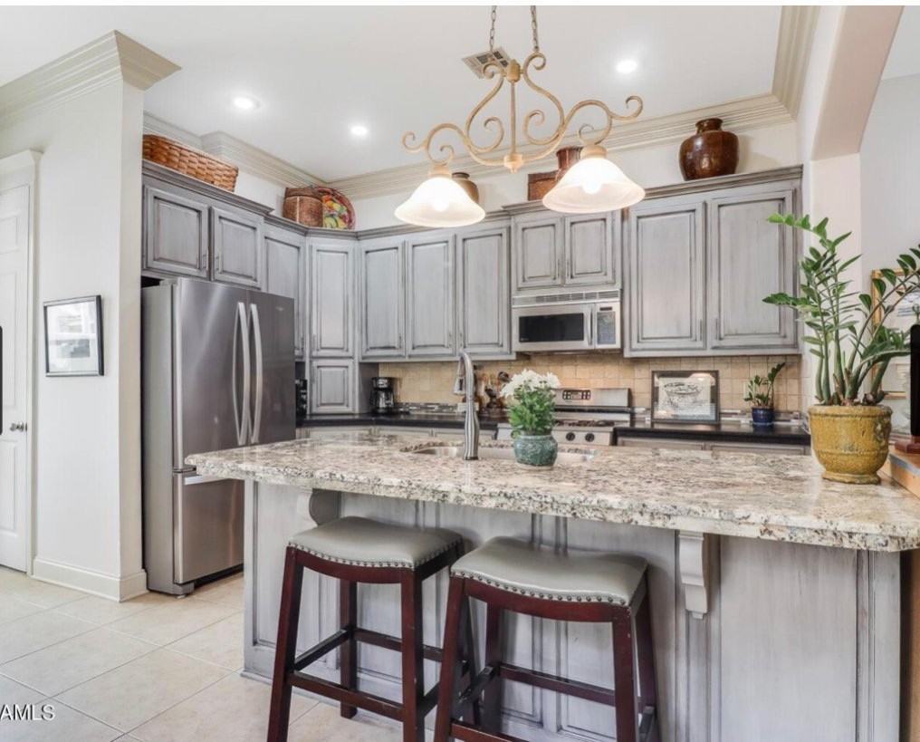128 Coconut Grove Cir - Photo 2 of 5